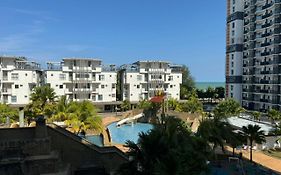 Kool @ Swiss Garden Resort Residences